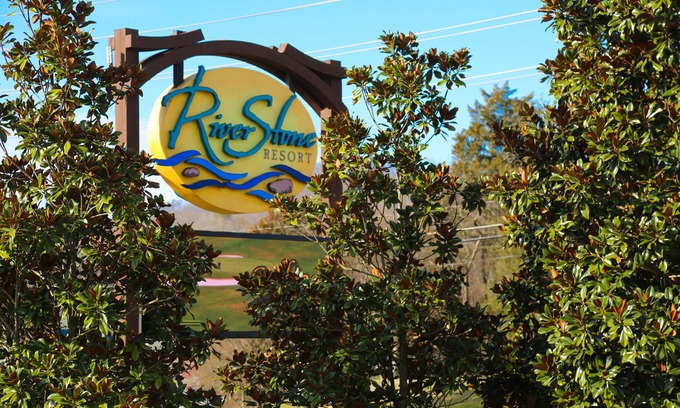 Pigeon Forge Condo | Scenic Smoky Mountain Views From This Luxurious *Top Floor* Owner Managed Condo