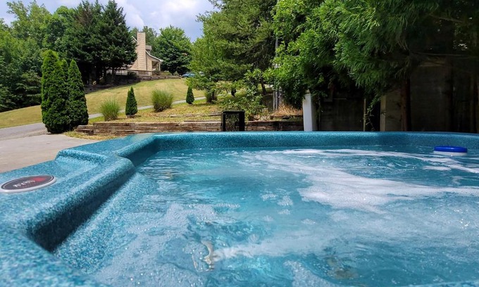 Sevierville House | Secluded in Paradise