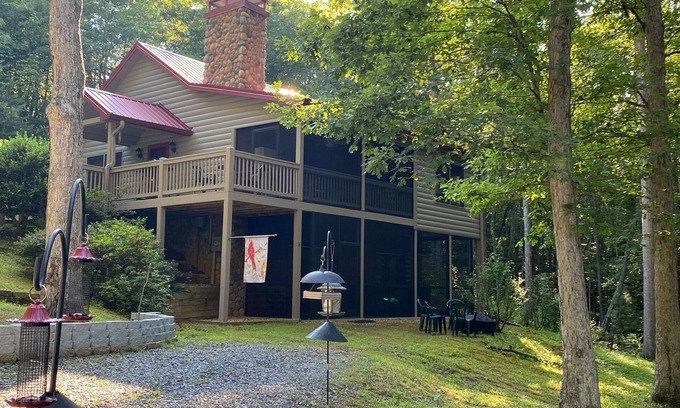 Copperhill House | Serenity Creek | Pet Friendly | Hot Tub | Fire Pit |