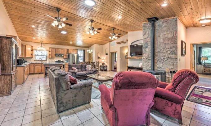 Ruidoso House | Spacious Stucco Home with Multi-Level Patio!