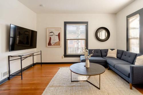 Belmont House | Stay Portland - Perfectly Restored Craftsman - Eateries & Coffee