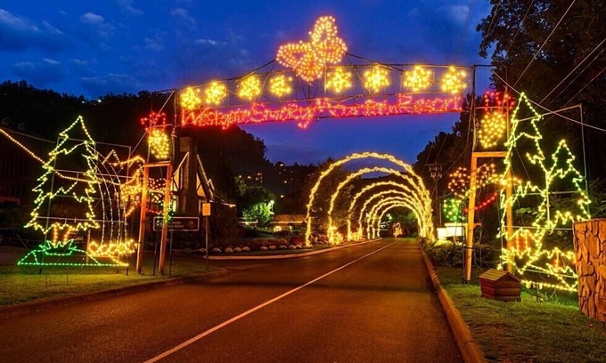 Gatlinburg Cabin | Summer Vacation in the Smokey Mountains, June 15- 22, 20224
