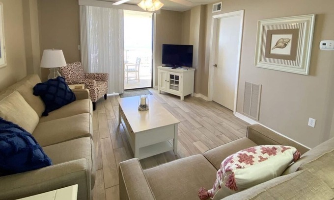 Orange Beach Condo | Sunswept 203 2/2 Nicely Updated Coastal Condo* Amazing View*