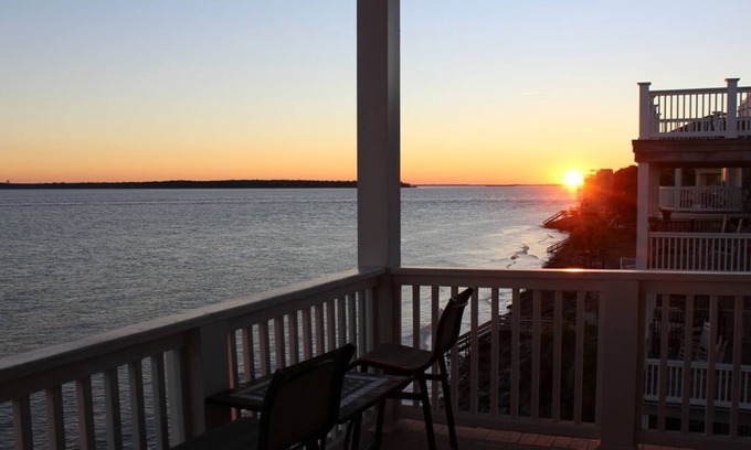 Saint Simons Island Condo | The Penthouse at High Tide - Best Views Right on the Beach - Great for Families!