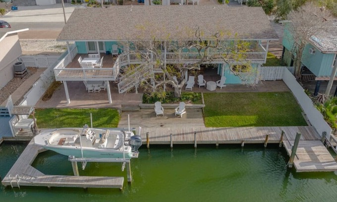 Key Allegro House | The Salty Pelican Canal Front Home in Key Allegro