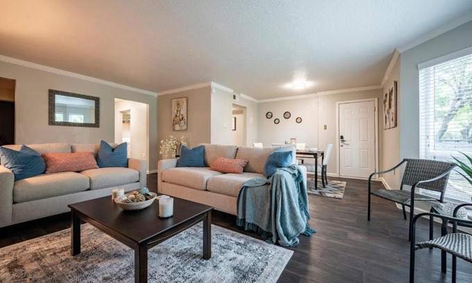 Braeswood Place Apartment | Tranquility IN THE CITY