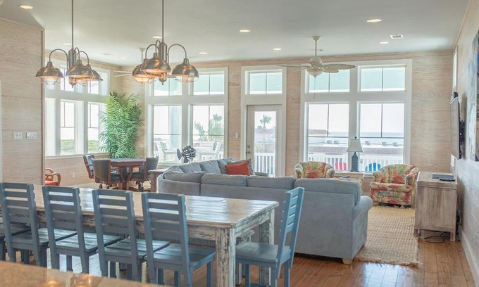 Port Aransas House | Turtle Paradise Home