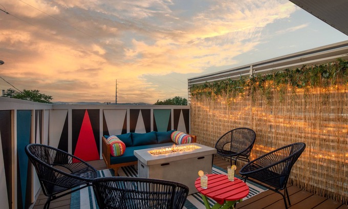 The Nations House | Urban Skyline- Walk to Breweries -Mins to Broadway