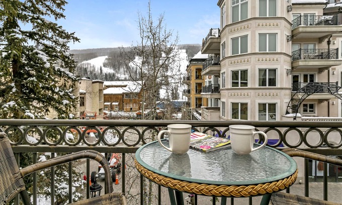 Vail Condo | Vail Mtn View and Rooftop Hot Tub LH314