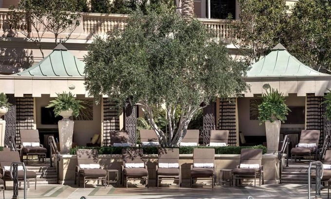 Las Vegas House | Vegas Adventure! Spacious Unit, Pools