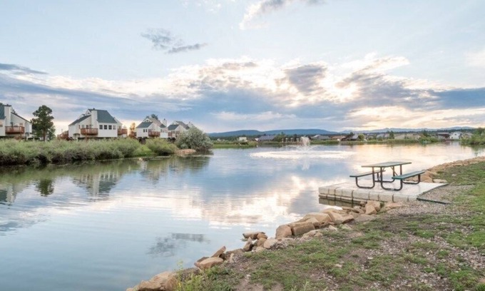 Pagosa Springs Condo | Voracious Club Wyndham Pagosa, 2 Bedroom Deluxe Suite