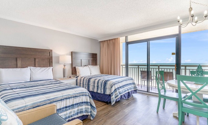 Myrtle Beach Condo | WATCH THE TIDE ROLL IN FROM THIS STUDIO CONDO IN MYRTLE BEACH
