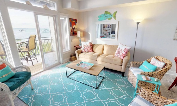 Tybee Island Condo | Waterfront condo w. resort amenities + unbeatable views!