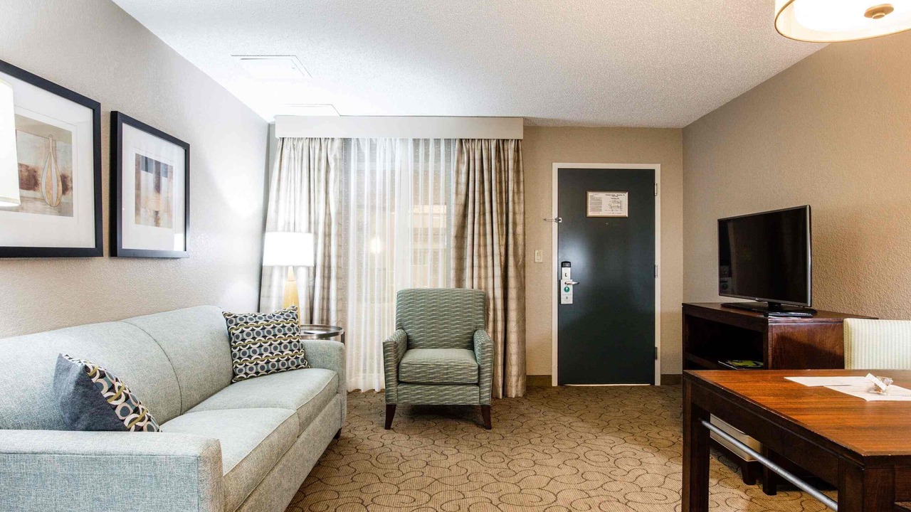 Photo of Livingroom in White Station