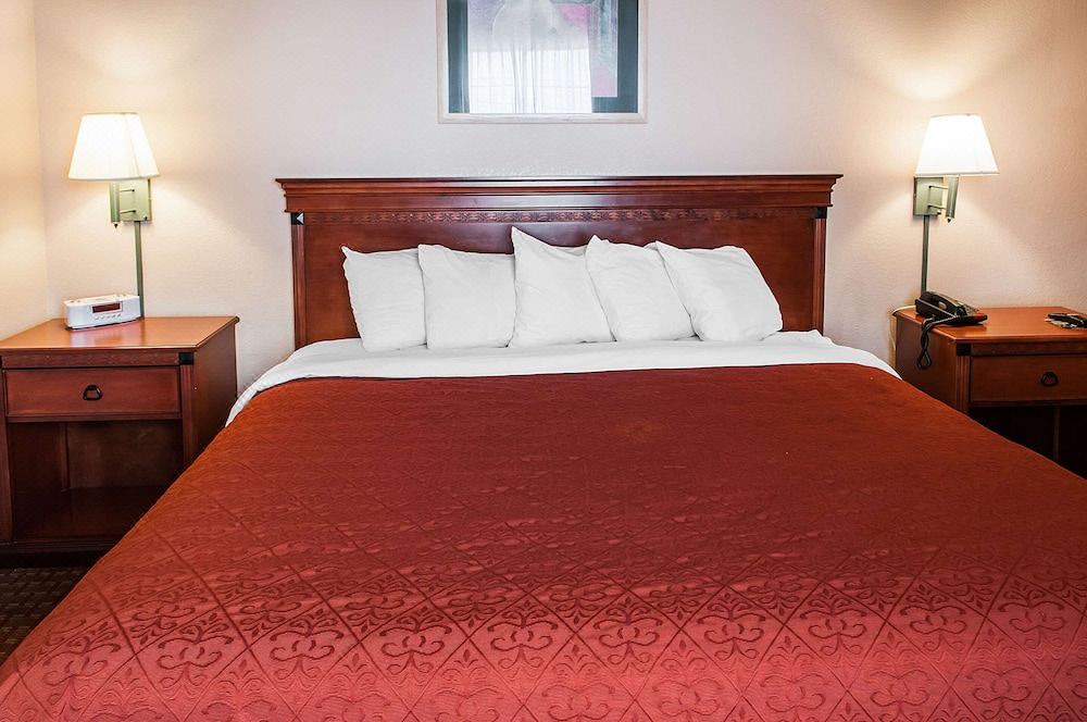 Photo of Bedroom in Mesilla Park