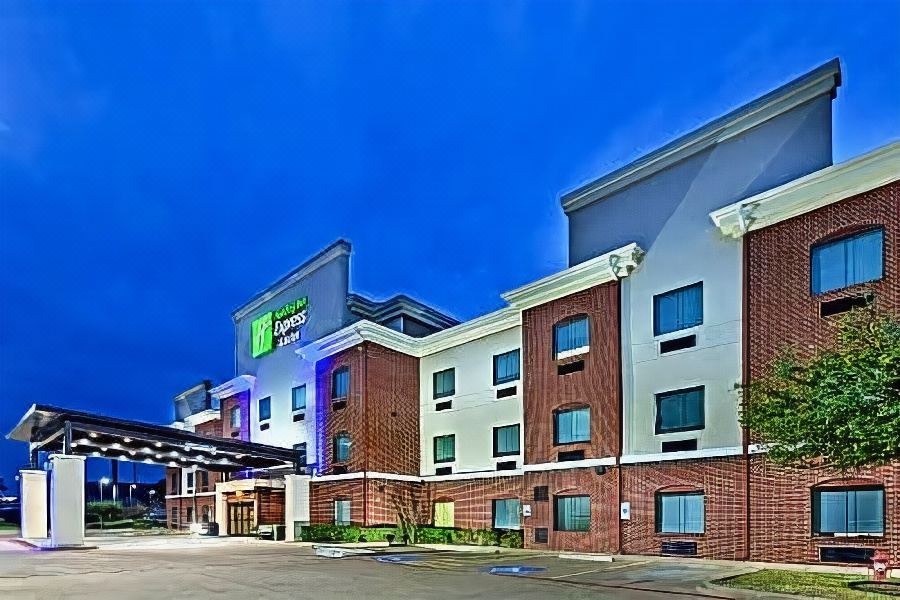 Photo of Buildings in Longview