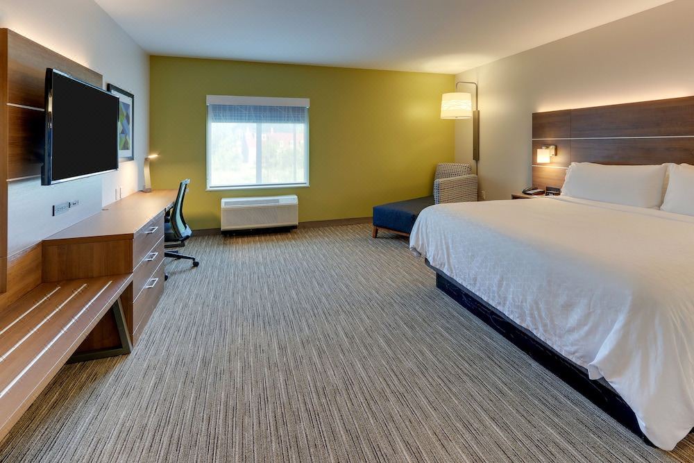 Photo of Bedroom in Saugerties