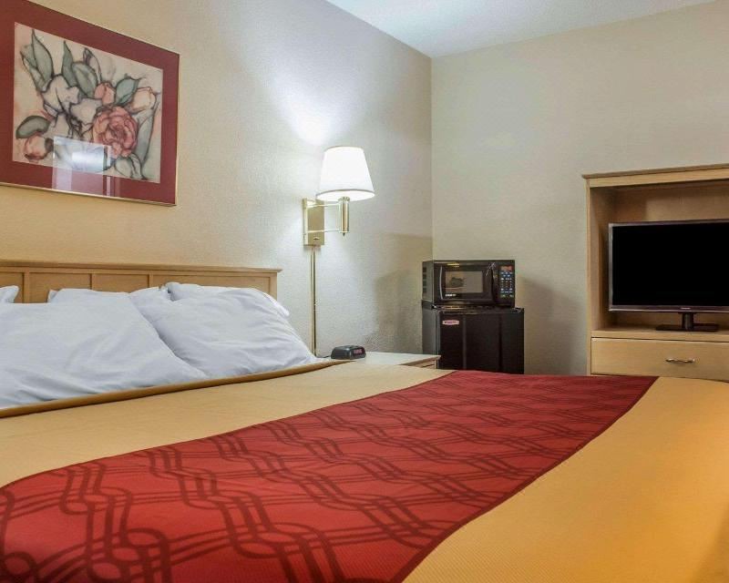 Photo of Bedroom in DeWitt