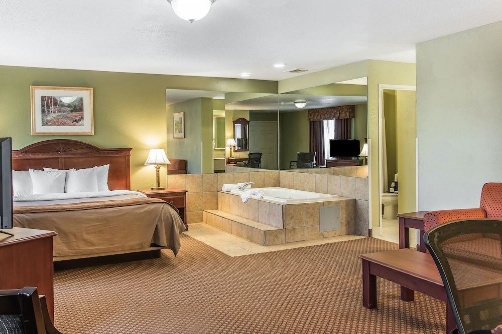 Photo of Livingroom in Ann Arbor