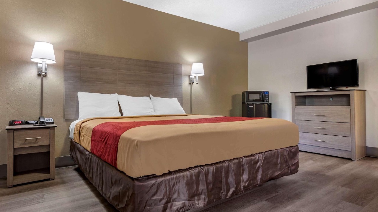 Photo of Bedroom in DeWitt