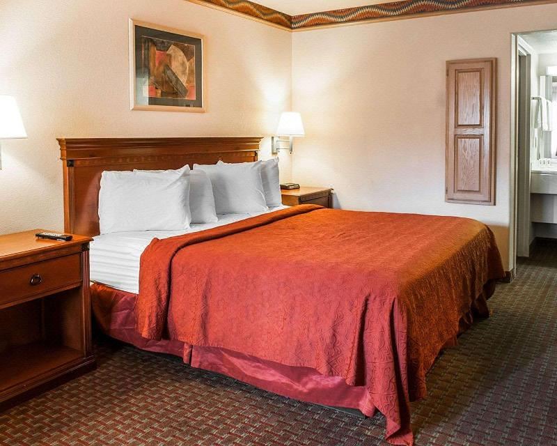 Photo of Bedroom in Mesilla Park