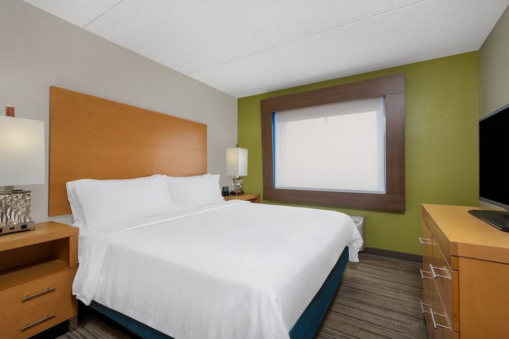 Photo of Bedroom in Wheat Ridge