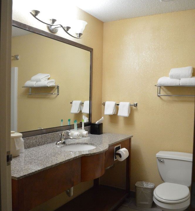 Photo of Bathroom in Green River