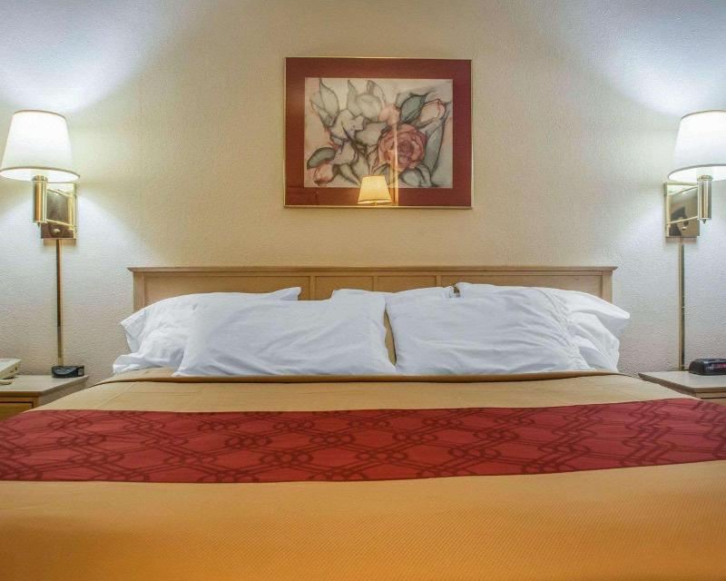 Photo of Bedroom in DeWitt