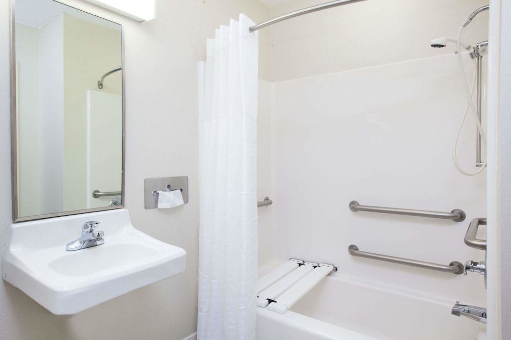 Photo of Bathroom in Brewerton