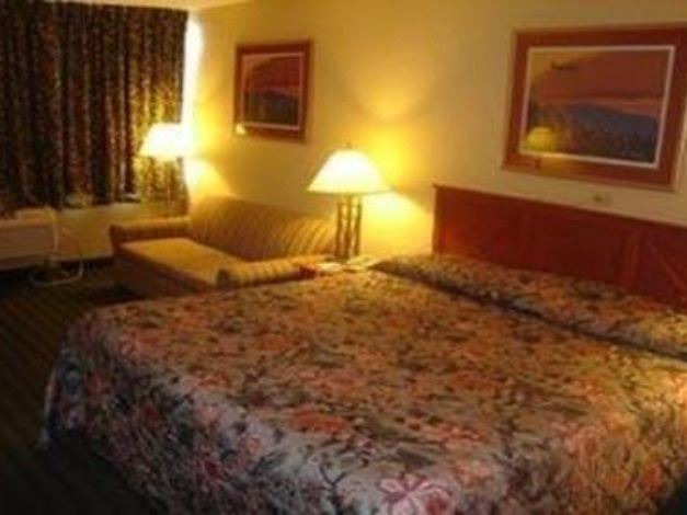 Photo of Bedroom in Reisterstown Station