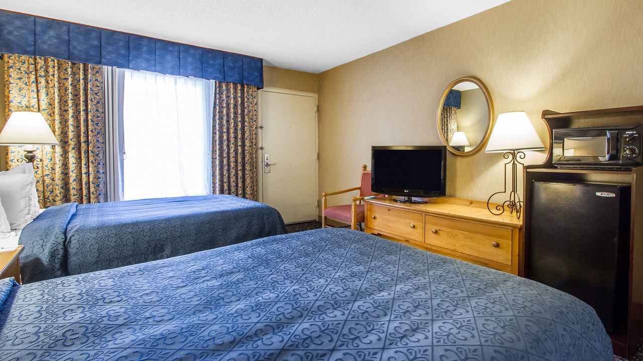 Photo of Bedroom in Deming
