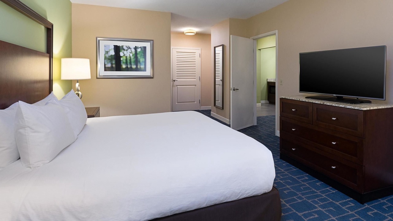 Photo of Bedroom in Barclay Downs