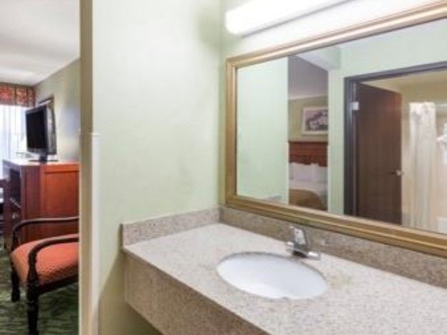 Photo of Bathroom in Walker