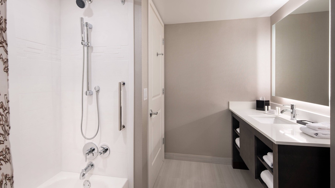Photo of Bathroom in Goss - Grove