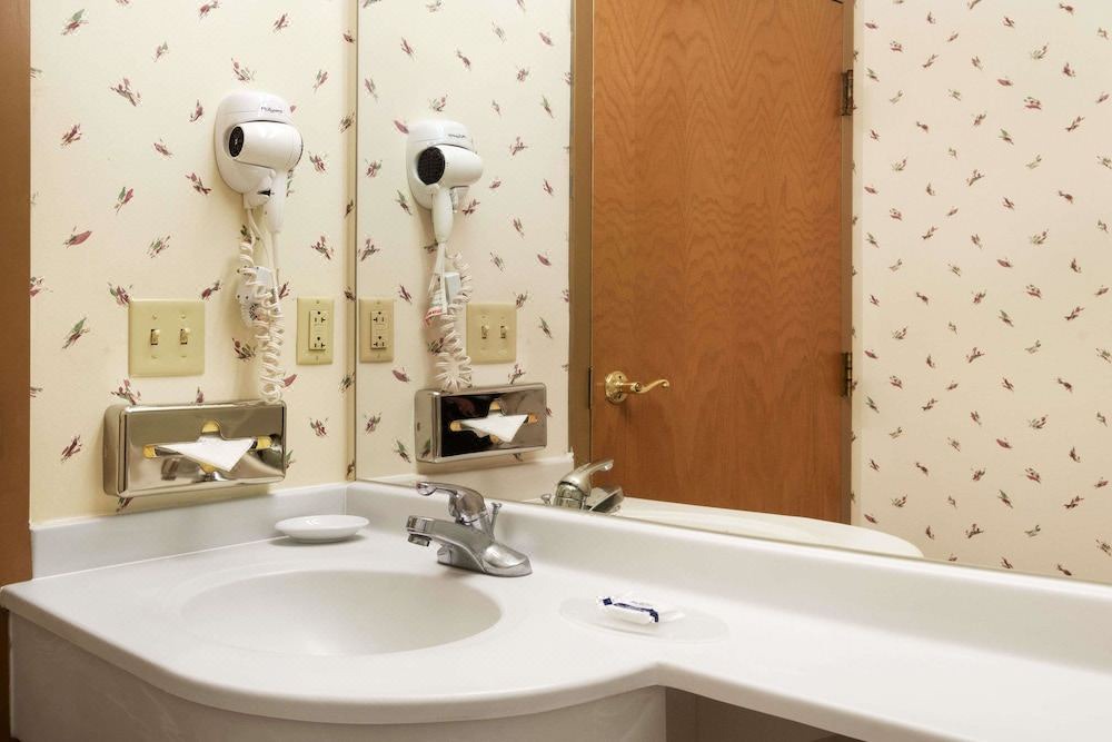 Photo of Bathroom in Thurston