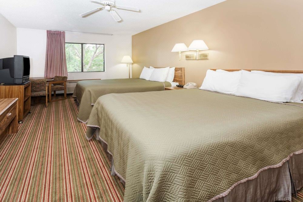 Photo of Bedroom in Del Camino