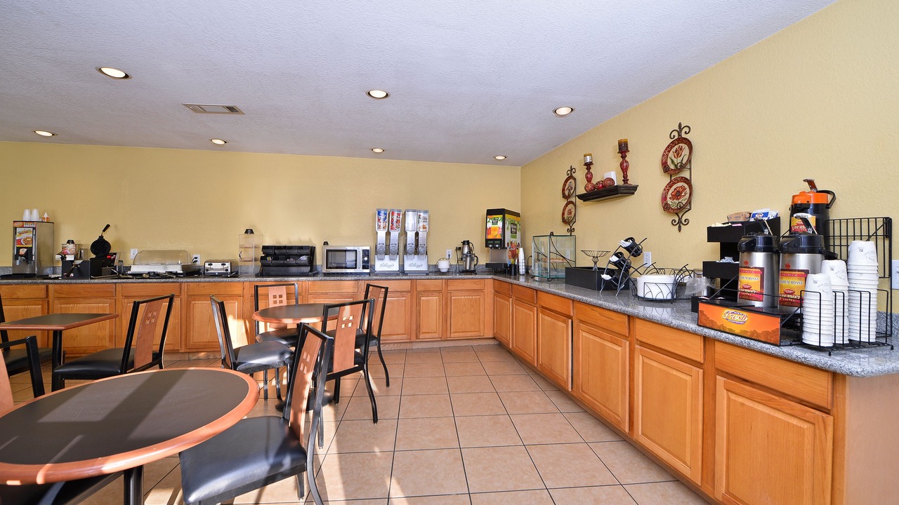 Photo of Kitchen in Center