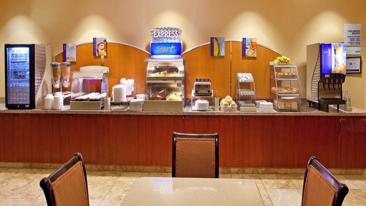 Photo of Kitchen in Downtown Niagara Falls