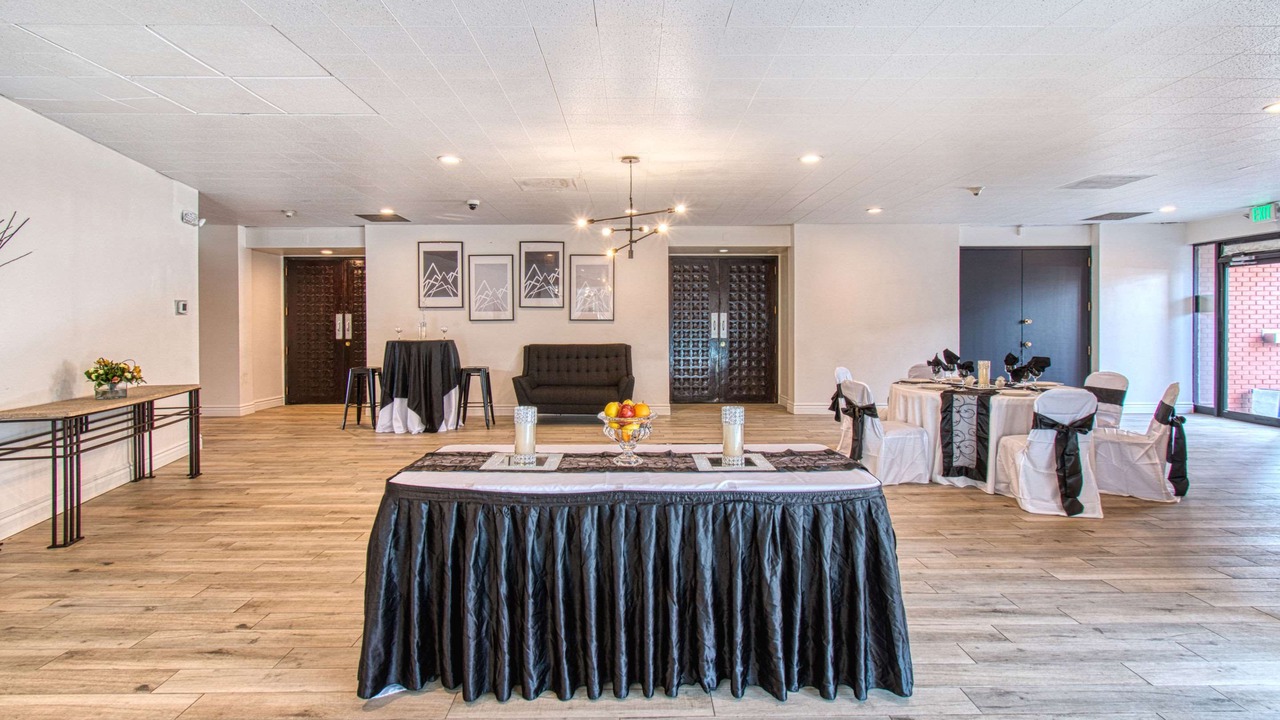 Photo of Livingroom in Globeville