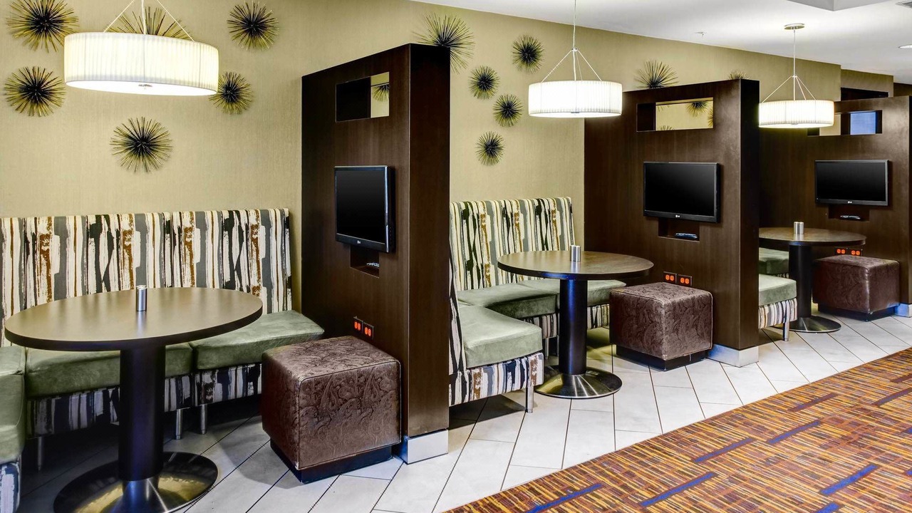 Photo of Livingroom in Music Row