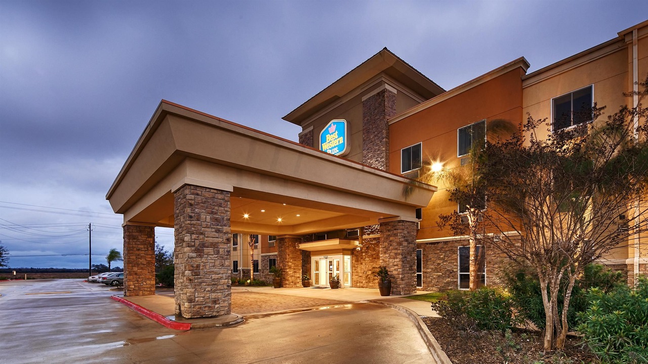 Photo of Buildings in El Lago