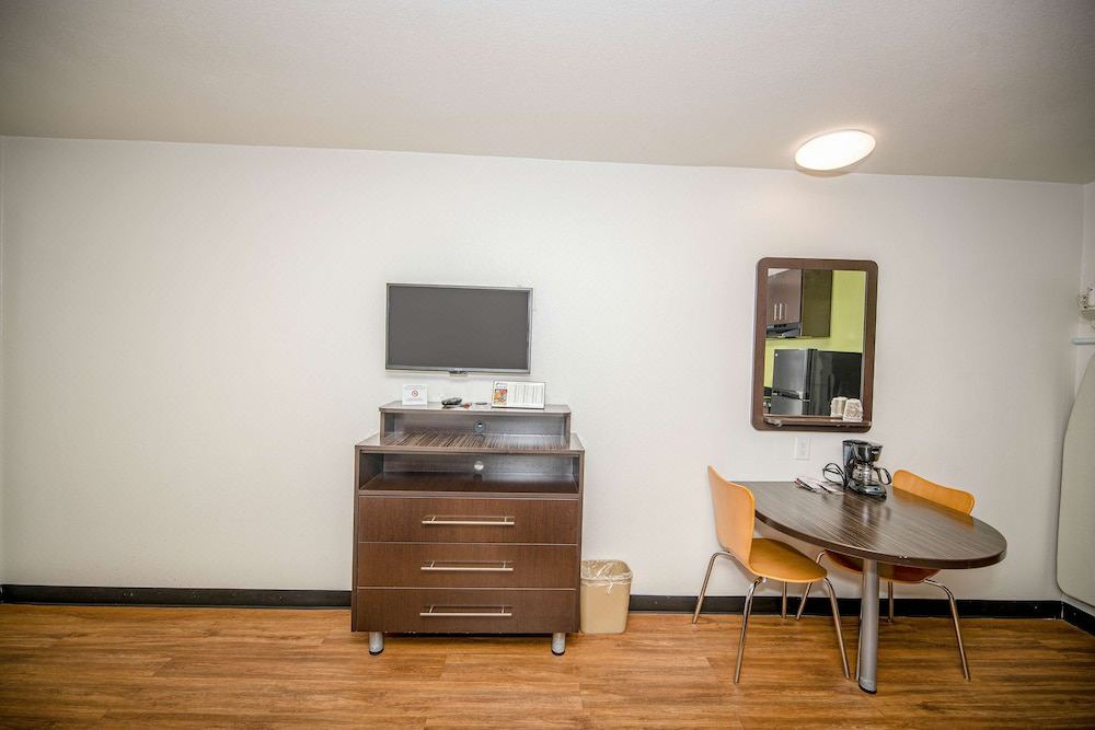 Photo of Livingroom in Tyler