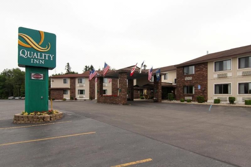 Photo of Buildings in St Ignace