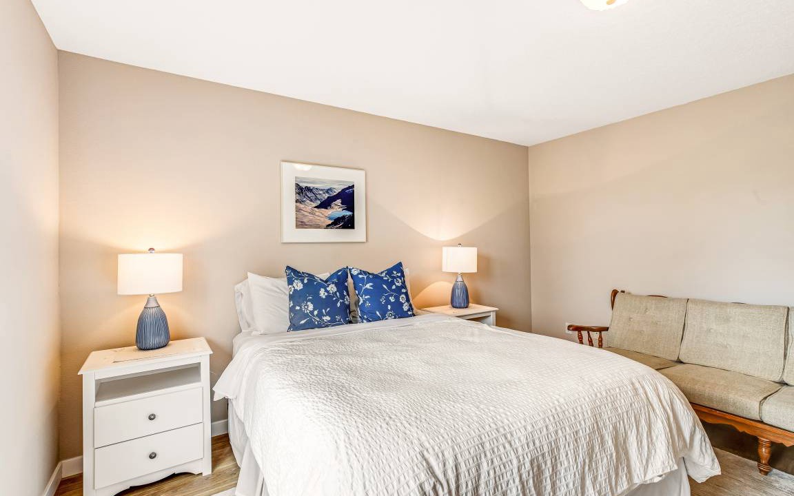 Photo of Bedroom in Nehalem