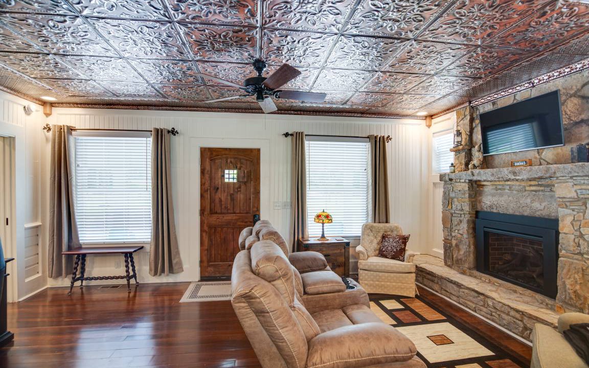 Photo of Livingroom in Lewisburg