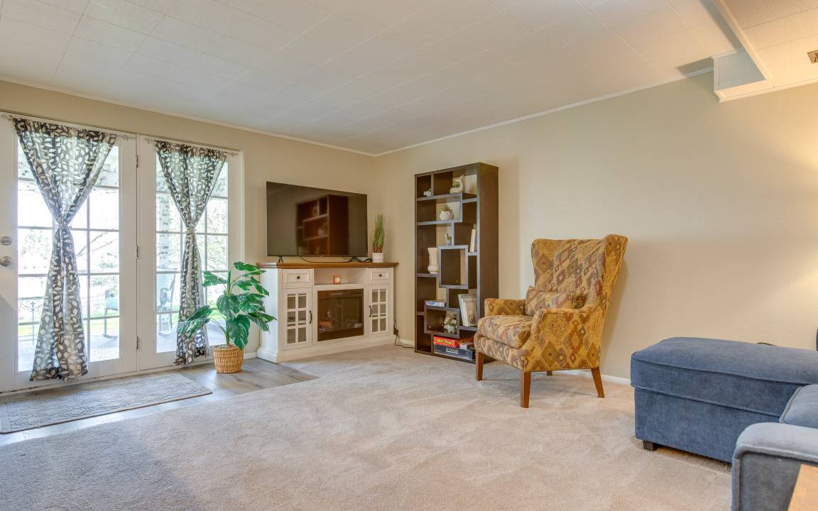 Photo of Livingroom in Bel Aire