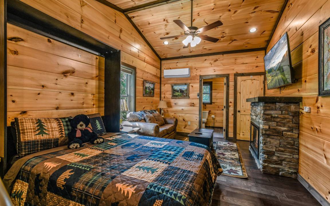 Photo of Bedroom in Sevierville