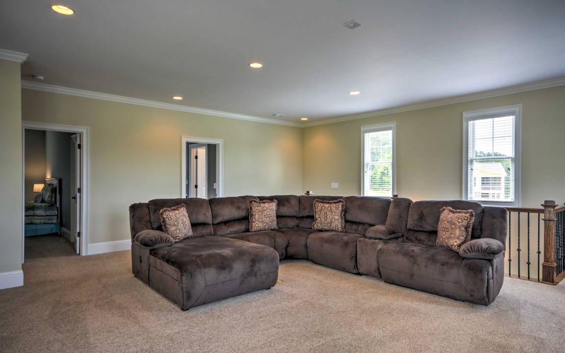 Photo of Livingroom in Reynolds Landing