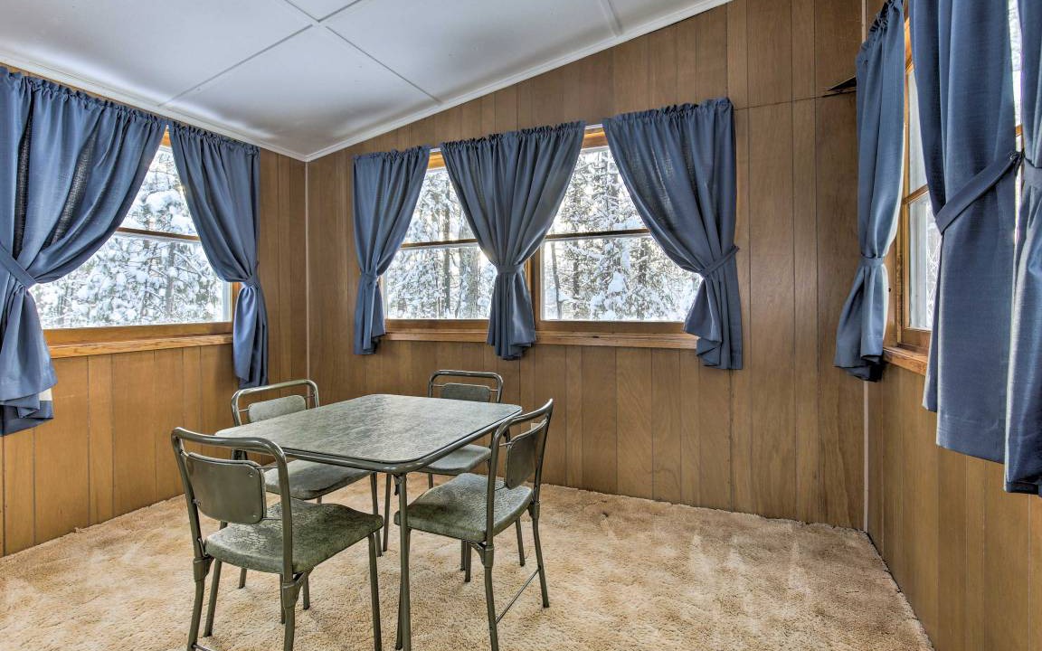 Photo of Livingroom in Arbor Vitae