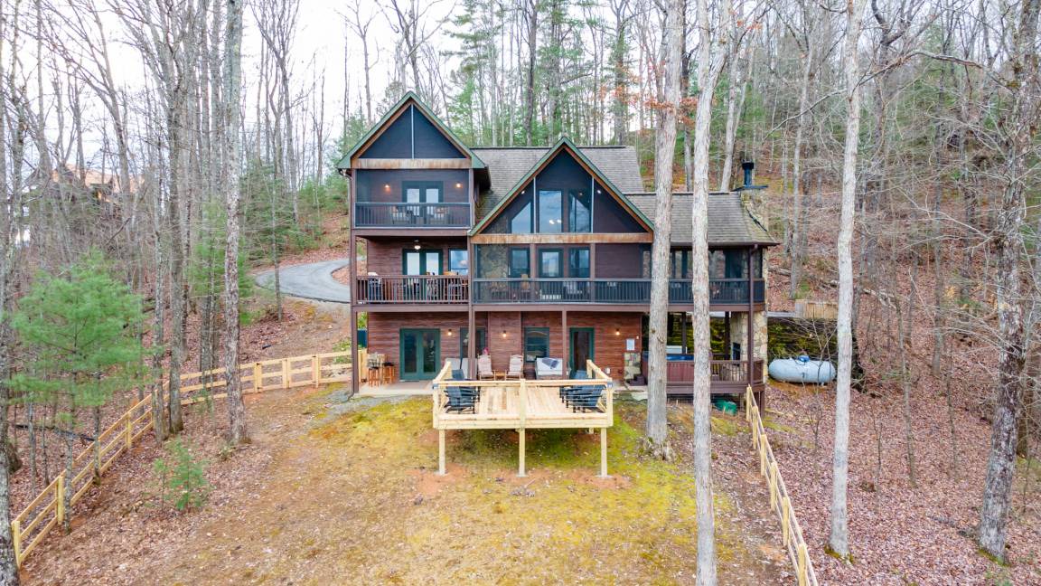 Photo of Others in Raccoon Ridge